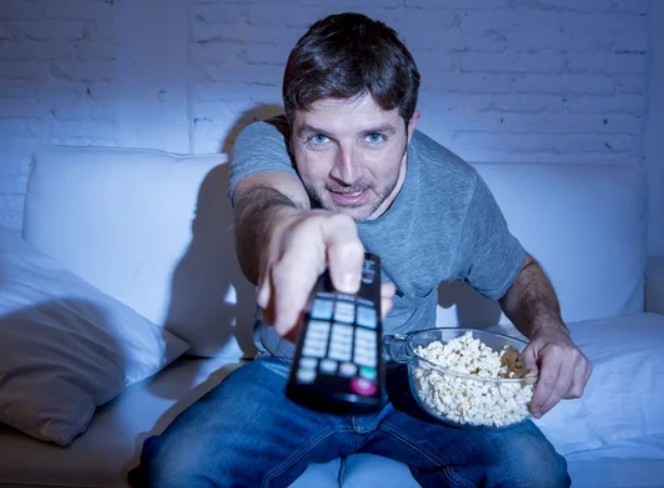 Η παλινόρθωση της Ελληνικής TV