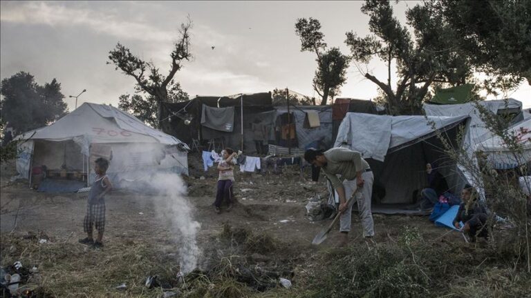 Από το camp της Μόριας στο τμήμα Ηλεκτρολόγων Μηχανικών Θεσσαλονίκης (vid)